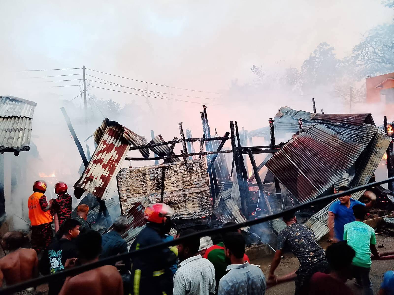 সংযুক্ত ছবি